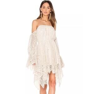 NWT Shona Joy Lace Handkerchief Off Shoulder Dress Size US 8